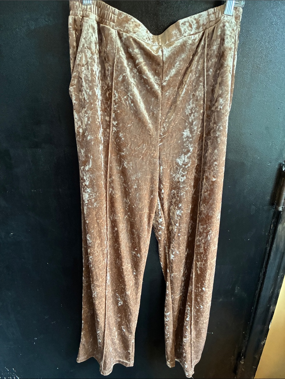 Crushed Velvet Wide-Leg Pants in Caramel Brown M/L Pockets